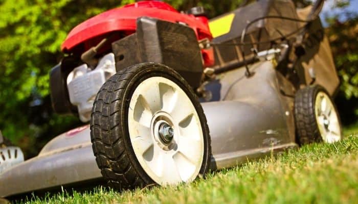 Best Riding Lawn Mower Under $1,500